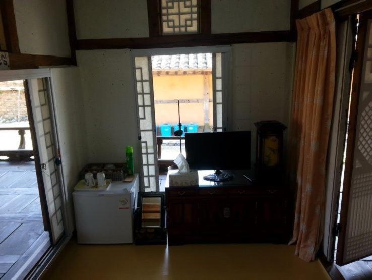 Goseong Choi Pilgan`s Old House Goseong (Gyeongsang) Quarto foto